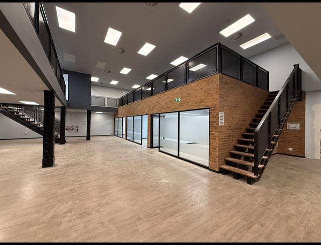 626M² OFFICE TO LET IN ROSEBANK